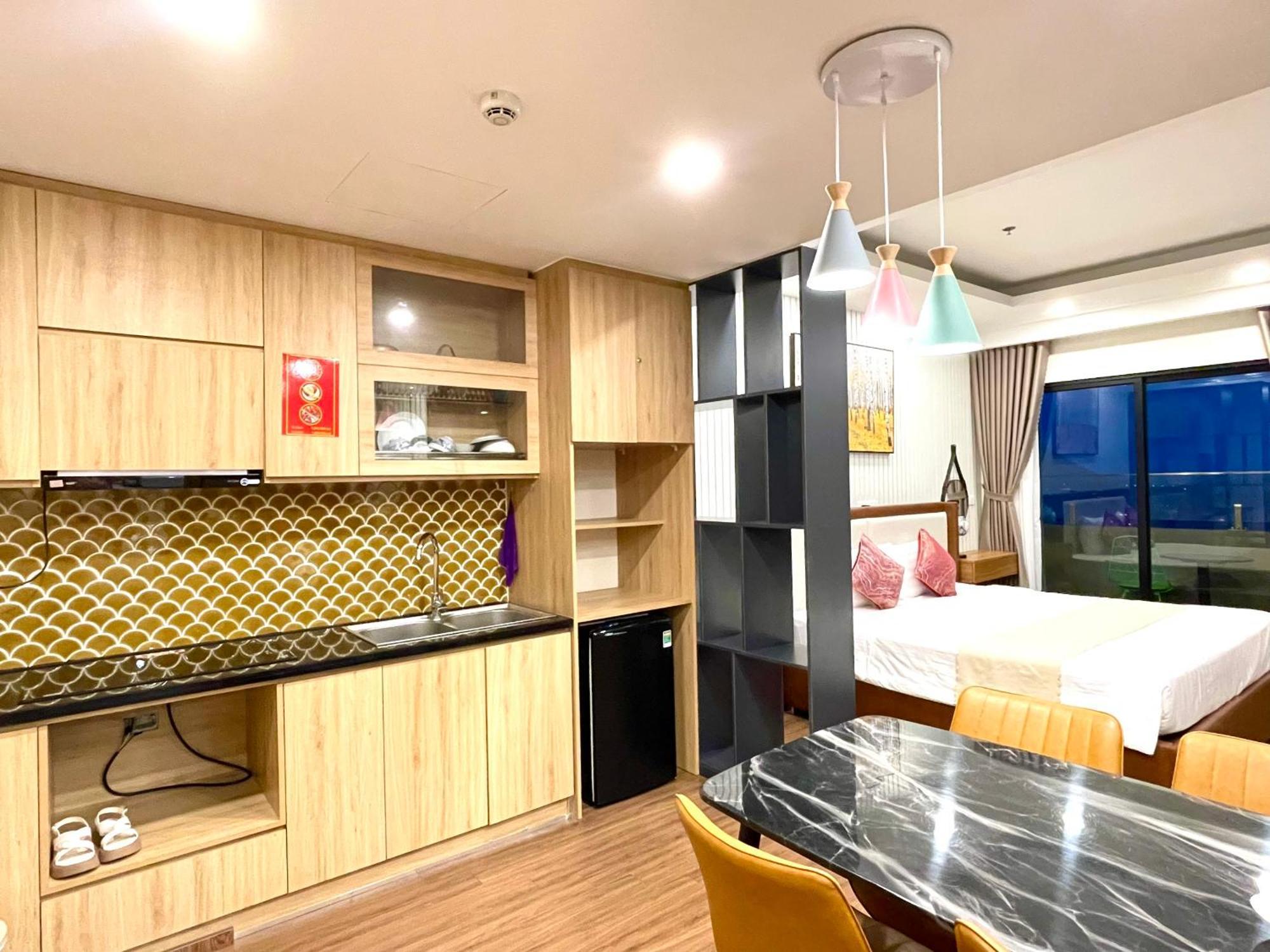 Apartamento Flc Sea Tower Quy Nhon - Charming House Habitación foto
